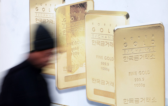 치솟는 금값