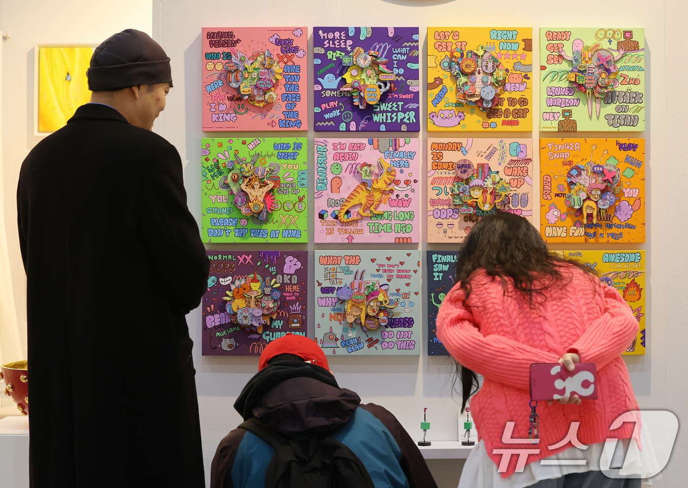 (서울=뉴스1) 장수영 기자 = 24일 서울 강남구 코엑스에서 열린 2025서울아트쇼 행사장에 작가들의 미술품이 전시돼 있다. 2025.12.24/뉴스1