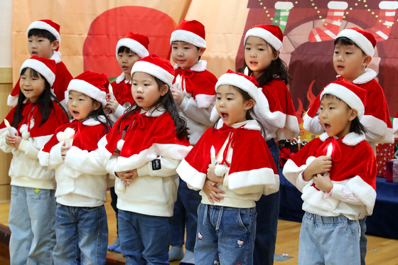 천사들의 캐럴 합창