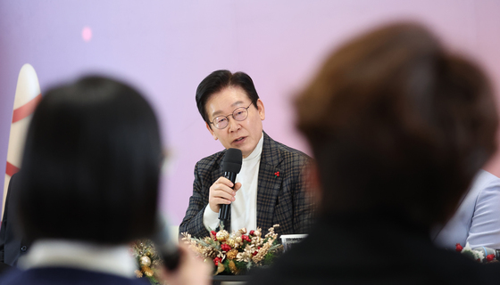 李대통령 지지율 59% 2주 만에 3%p↓…통일교·고환율 영향 [NBS]