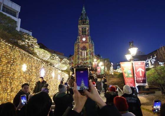 '성탄전야' 명동성당 미디어파사드