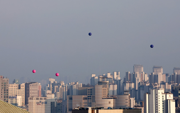 세운4지구 고도측정 위해 도심에 뜬 풍선
