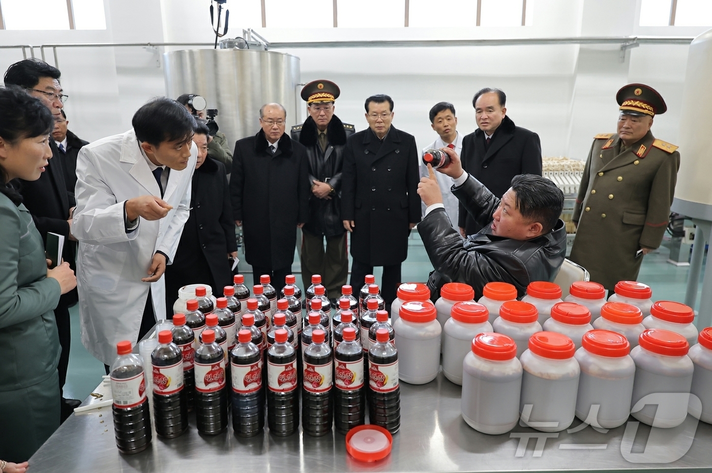 (평양 노동신문=뉴스1) = 북한 노동당 기관지 노동신문은 25일 "온 나라가 거창한 변화의 약동과 새로운 희망으로 끝없이 설레이는 속에 '지방발전 20×10 정책'에 따라 정평군 …