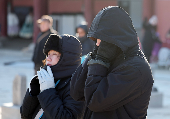 기온 급강하…경기·인천 한파특보, 26일 아침 -16도까지 떨어져