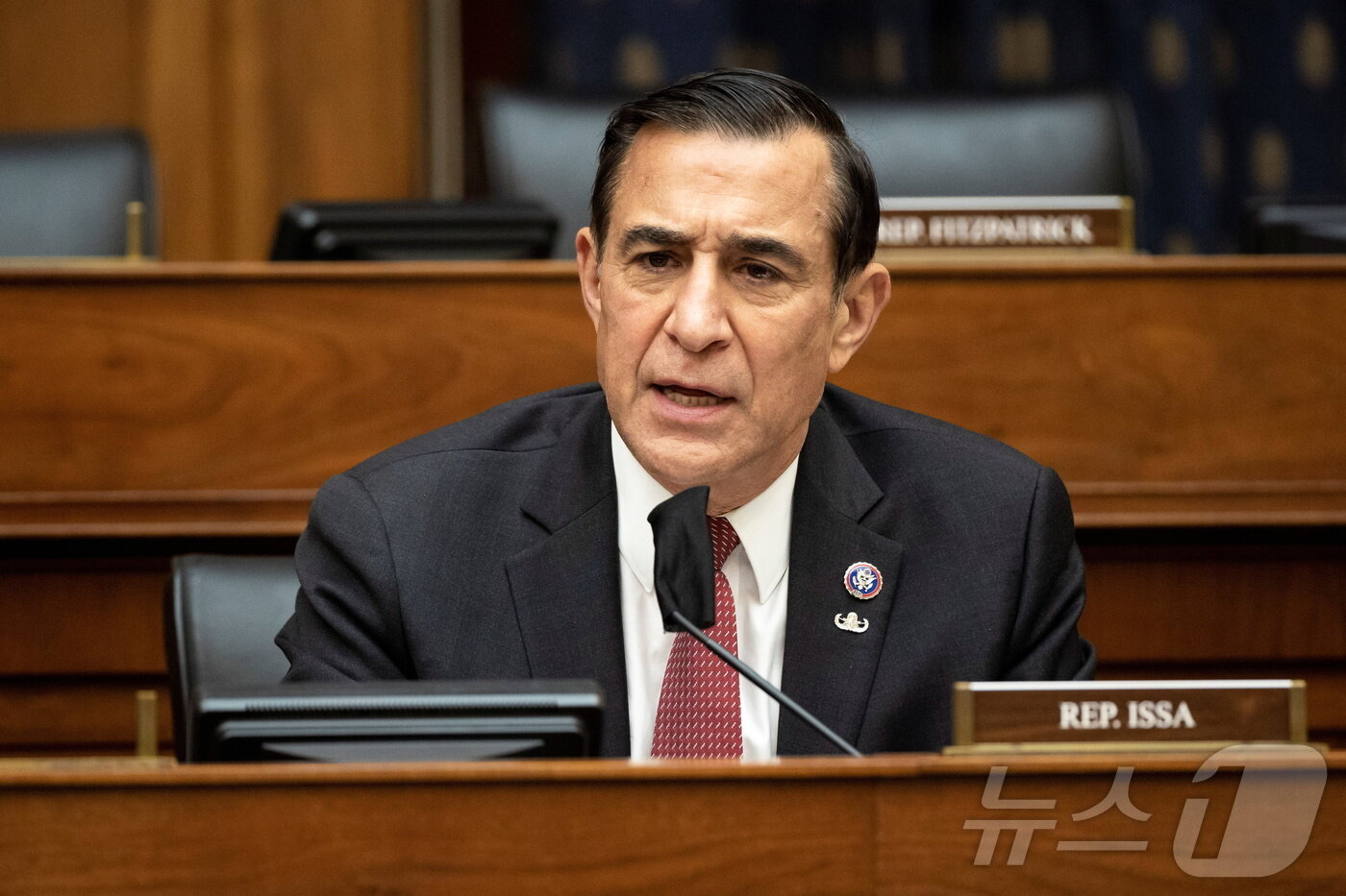 본문 이미지 - 대럴 이사 미국 연방 하원의원(공화·캘리포니아)가 2021년 3월 10일 하원 외교위원회 청문회에서 발언하고 있다. 2021.3.10 ⓒ 로이터=뉴스1 ⓒ News1 강민경 기자