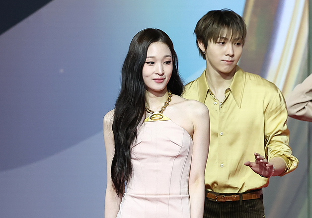 '신세계家' 애니, 우아한 발걸음