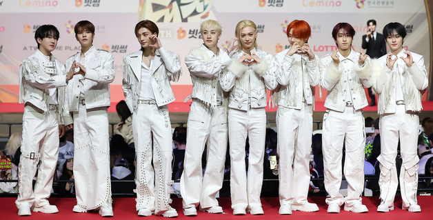 스트레이키즈, 순백의 왕자님들