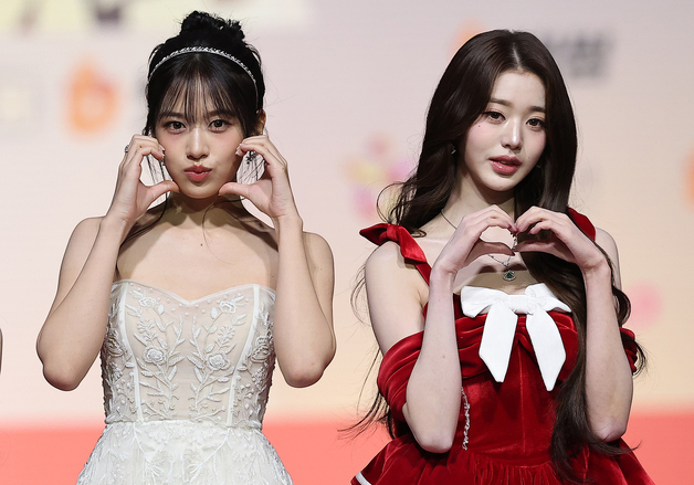 아이브 안유진·장원영, 예쁜애 옆 예쁜애