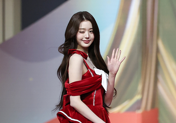 아이브 장원영, 걸어다니는 인형