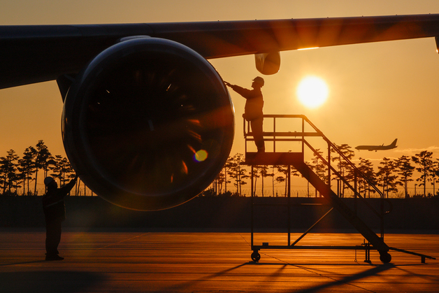 "유가 인상에도 항공 예약 급증"…한진칼 5%대 강세[핫종목]