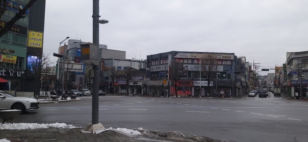 춘천시, 불법 현수막 없는 거리 조성…팔호광장·중앙로터리 성과