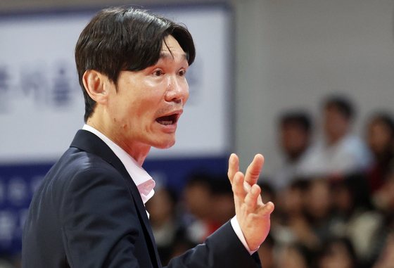 김주성 감독 작전지시