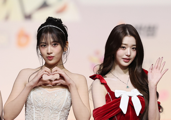 아이브 안유진·장원영, 우열을 가리기 힘든 아름다움