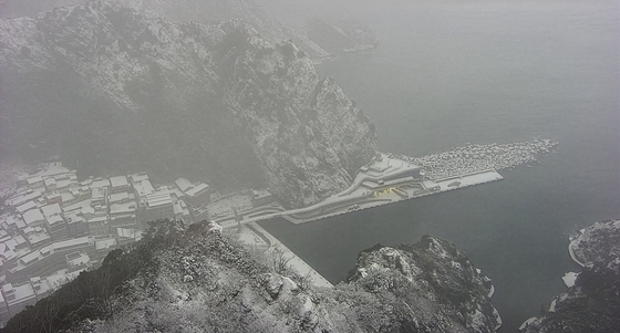 은빛 세상이 된 울릉도