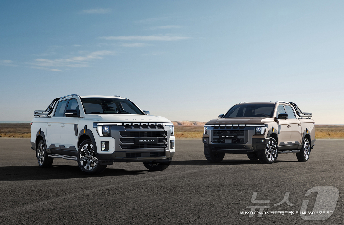 (서울=뉴스1) = KG 모빌리티가 프로젝트명 ‘Q300’으로 개발해 온 차세대 픽업의 공식 차명을 ‘무쏘(MUSSO)’로 확정하고 외관 이미지를 26일 공개했다. 사진은 KGM …