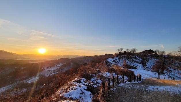 보은·옥천·영동 곳곳 새해 해맞이 행사…"소망과 번영 기원"