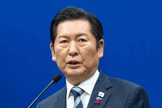 정청래 "김병기 논란 국민께 송구…본인 입장 발표 지켜보겠다"(종합)