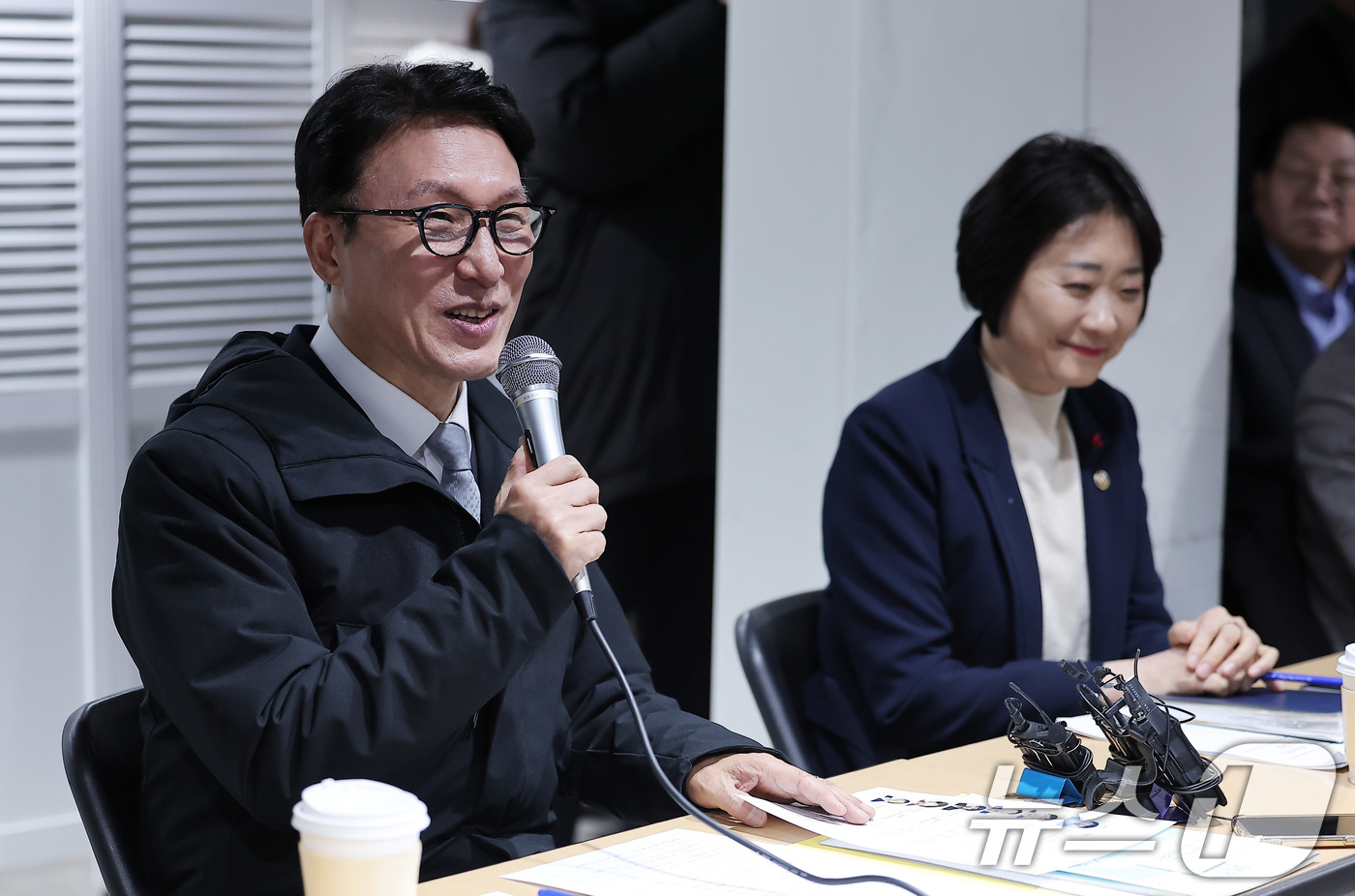 (서울=뉴스1) 김성진 기자 = 김민석 국무총리가 26일 서울 종로구 창신동 쪽방상담소를 방문해 시설을 둘러본 후 발언하고 있다. 2025.12.26/뉴스1