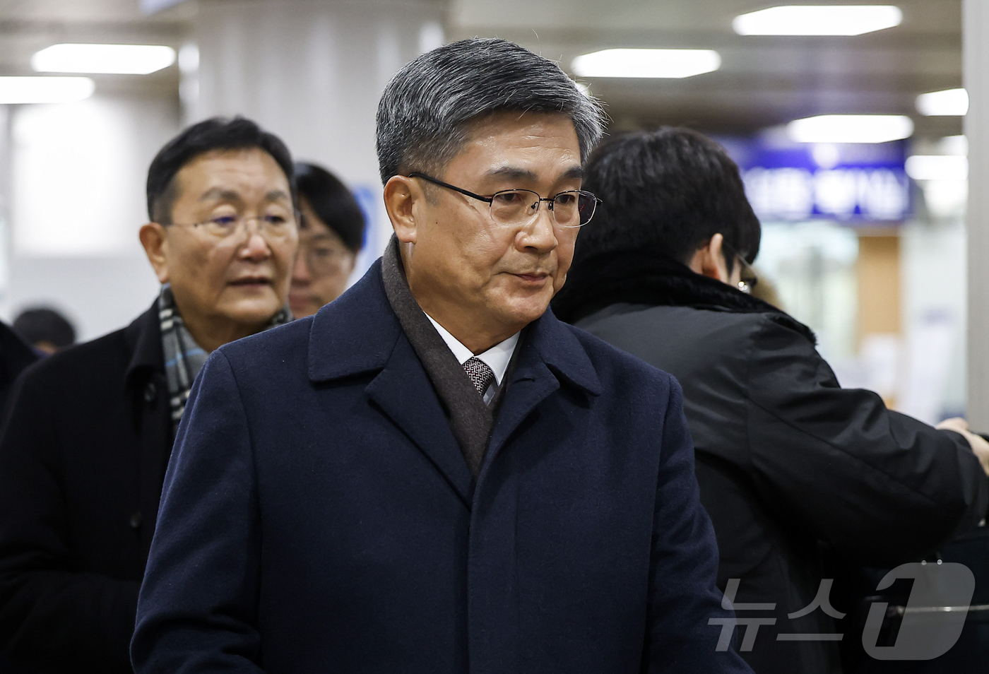 (서울=뉴스1) 오대일 기자 = '서해 공무원 피격 사건' 은폐 시도 및 '월북몰이' 혐의로 재판에 넘겨진 서욱 전 국방부 장관이 26일 서울 서초구 서울중앙지방법원에서 열린 선고 …
