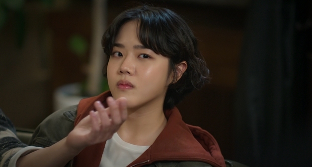 '캐셔로' 김향기, 빵 냄새 풍기는 '츤데레' 초능력자 변신