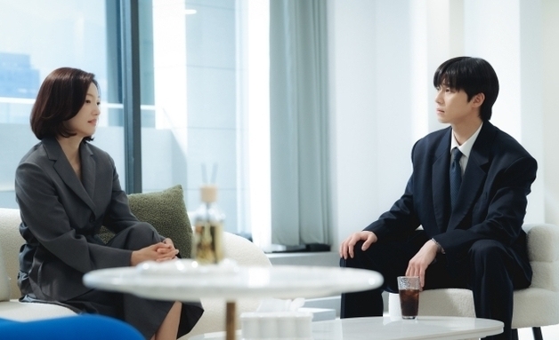 '경도를 기다리며' 박서준, 이엘 치매 증상에 의문…'촉' 발동