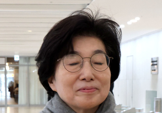 두 번째 특검 조사 마친 김기현 의원 부인