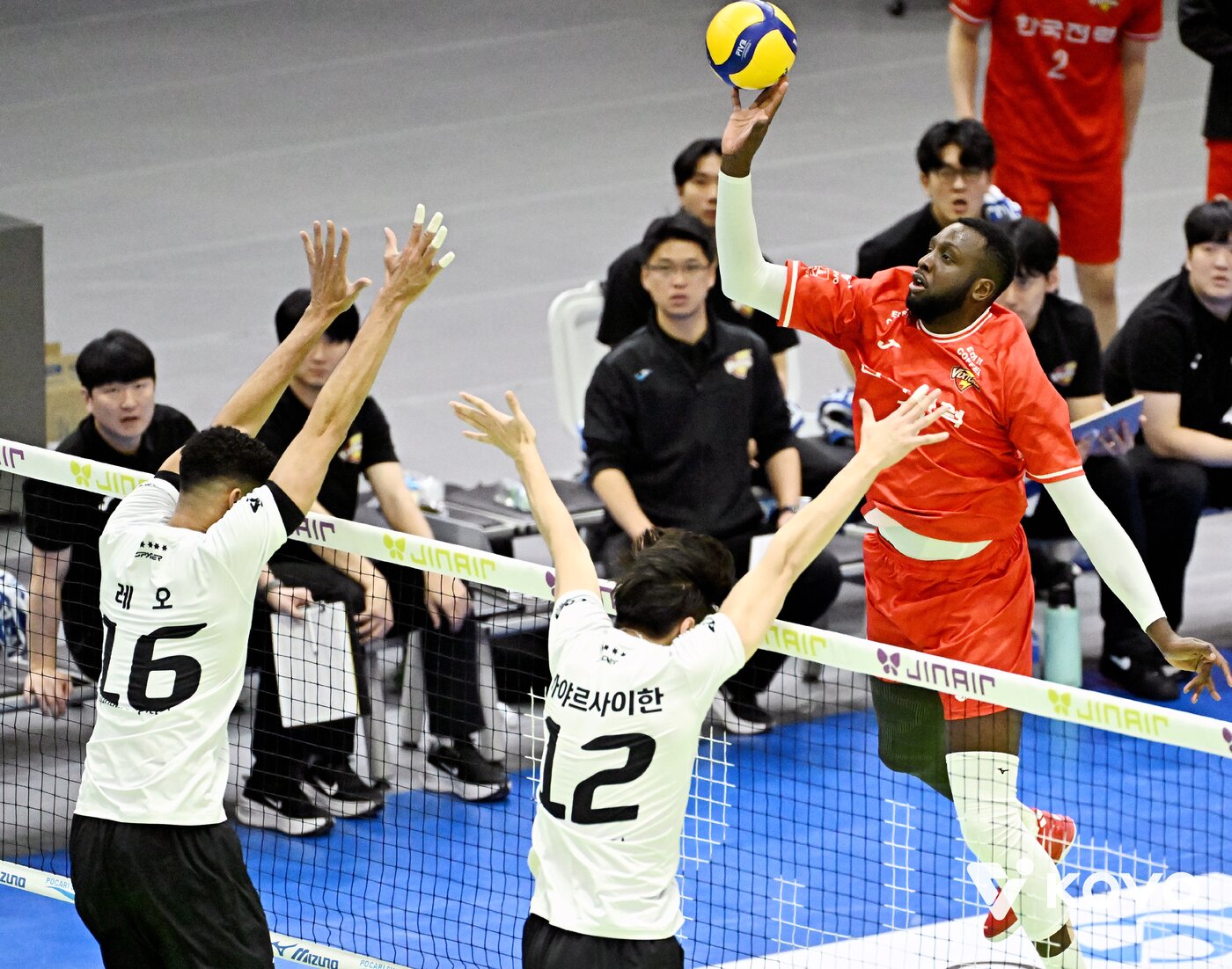 본문 이미지 - 한국전력 베논. (KOVO 제공)