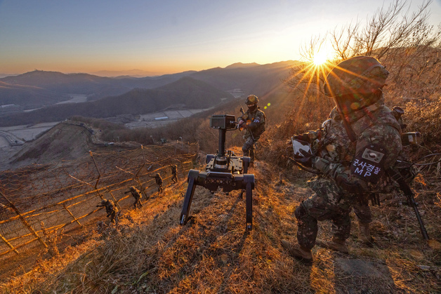 "北 9차 당 대회 전 '평화협정·평화체제' 의제화 필요"