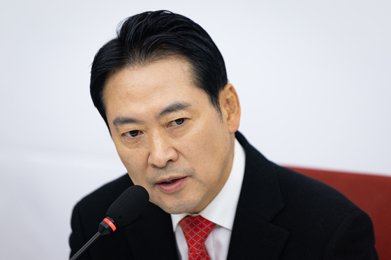 발언하는 장동혁