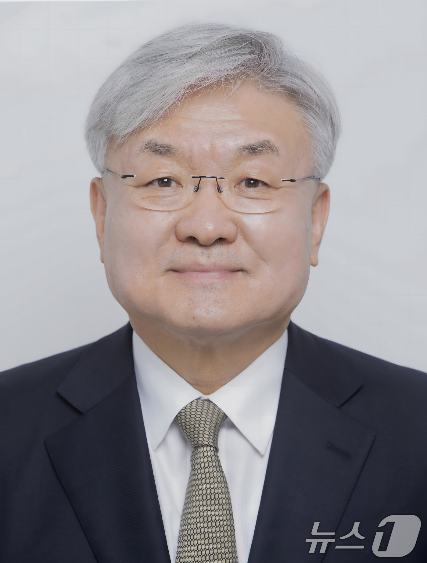 (서울=뉴스1) 허경 기자 = 이재명 대통령이 28일 국가과학기술자문회의 부의장에 이경수 인애블퓨전 대표를 임명했다. (대통령실 제공. 재판매 및 DB 금지) 2025.12.28/ …