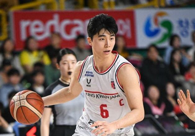 '박지훈 20득점' 정관장, 선두 LG 대파…1.5게임 차 추격