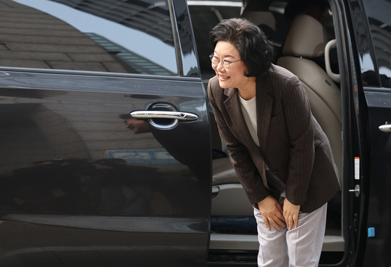 '첫 출근' 인사하는 이혜훈 후보자