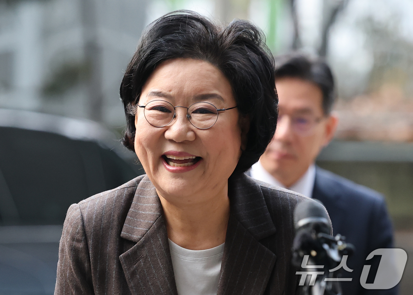 (서울=뉴스1) 오대일 기자 = 초대 기획예산처 장관 후보자로 지명된 이혜훈 전 국민의힘 의원이 29일 오전 서울 중구 예금보험공사에 마련된 인사청문회 준비 사무실로 첫 출근하며 …