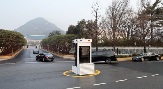 청와대로 향하는 이재명 대통령 차량