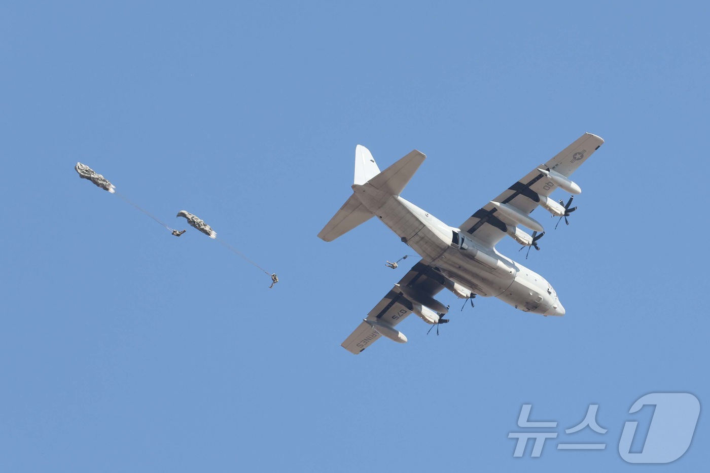 (서울=뉴스1) = 합동참모본부가 지난 8월 '을지 자유의 방패(UFS)' 연습 기간 예정했다 연기한 연합 야외기동훈련 22건을 모두 시행했다고 29일 밝혔다. 사진은 지난 4일 …