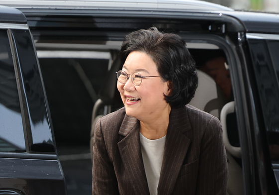 첫 출근하는 이혜훈 후보자