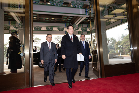 청와대 첫 출근하는 이재명 대통령