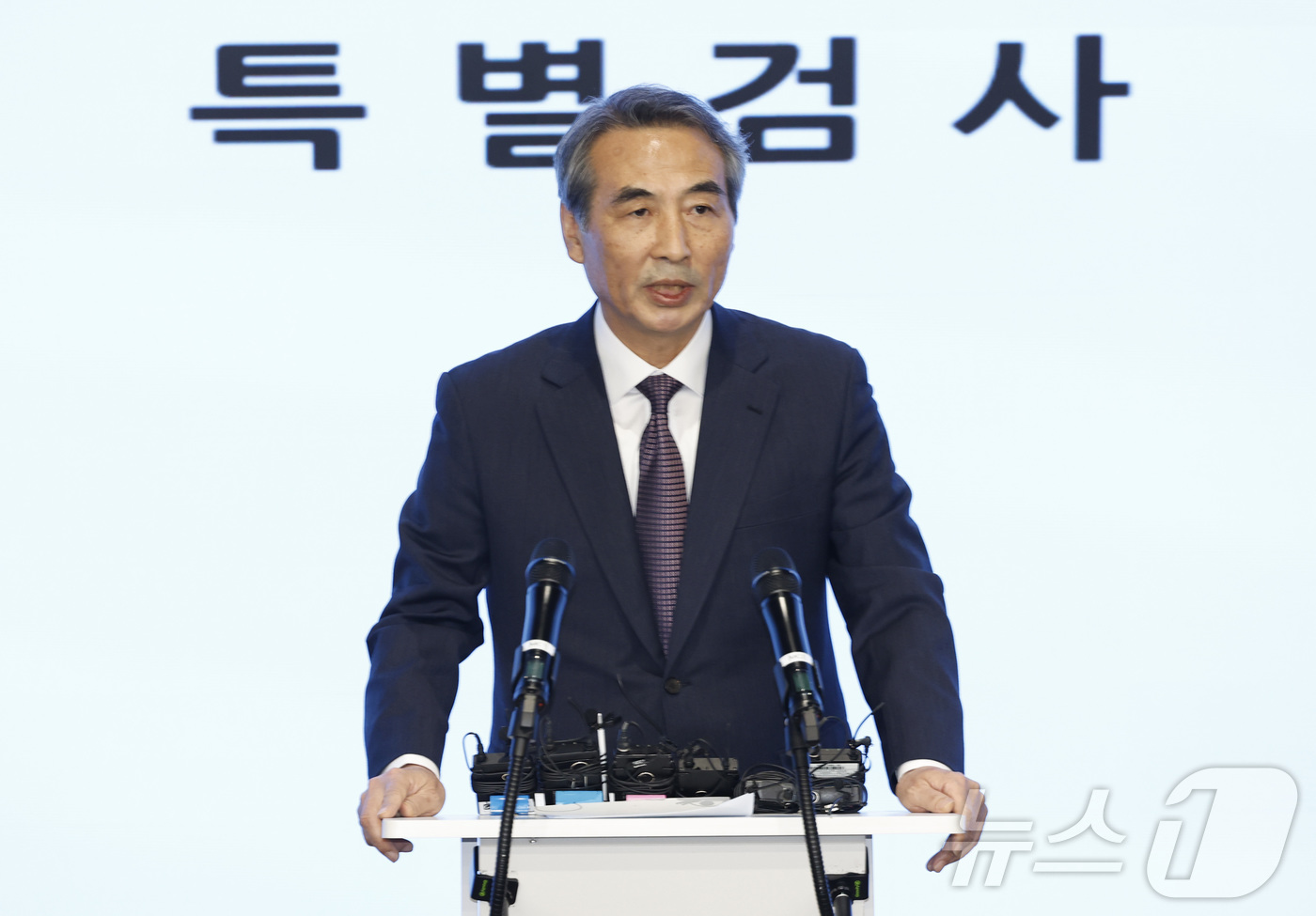 (서울=뉴스1) 박정호 기자 = 김건희와 명태균·건진법사 관련 국정농단 및 불법 선거 개입 사건 등 진상규명을 위한 특별검사팀 민중기 특별검사가 29일 오전 서울 종로구 KT광화문 …