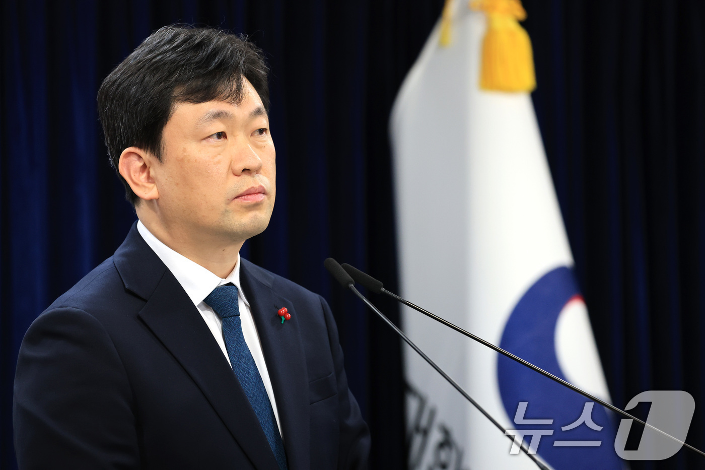 (서울=뉴스1) 임세영 기자 = 윤민호 통일부 대변인이 29일 서울 종로구 정부서울청사에서 정례 브리핑을 하고 있다.  2025.12.29/뉴스1