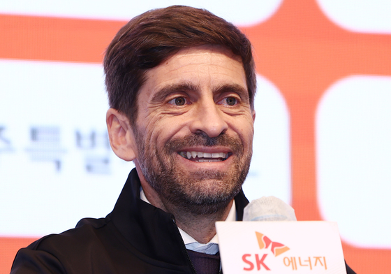 '벤투 사단' 코스타 제주 감독 "선수 파악 끝…과정 충실한 팀 만들 것"[일문일답]