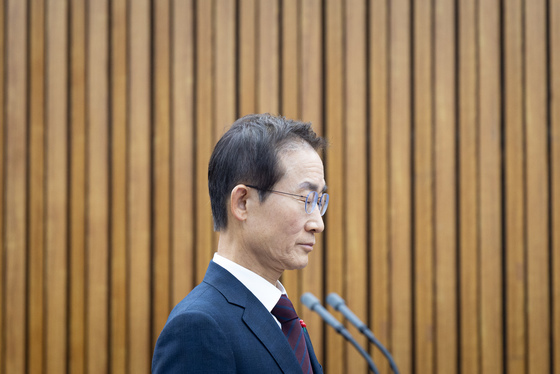 무안공항 참사 희생자 애도하는 김호철 감사원장 후보자