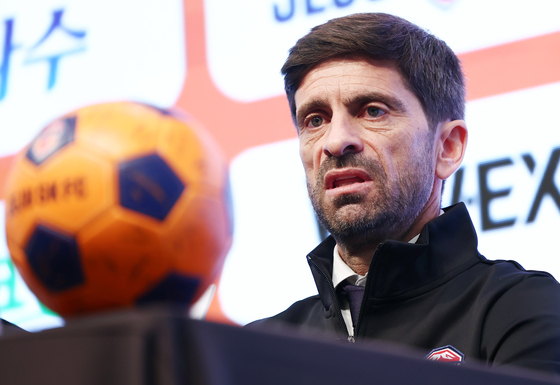 각오 밝히는 세르지우 코스타 제주SK FC 감독