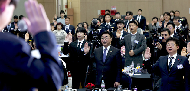 안전다짐 선서 하는 윤호중 행안부 장관