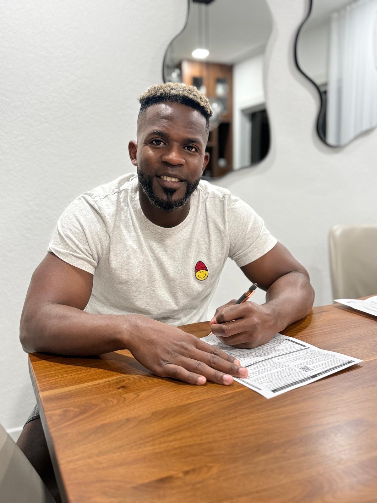 본문 이미지 - SSG 랜더스와 재계약한 기예르모 에레디아. (SSG 제공)