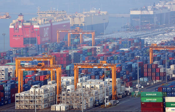 한국 수출, 사상 최초 7000억 달러 돌파…세계 6번째