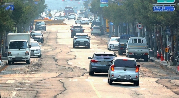 괴산 산막이시장 '그린뉴딜 지중화사업' 일부 구간 마무리