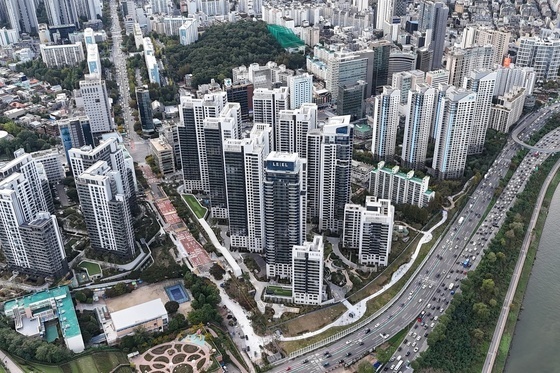 '3.3㎡당 2억' 청담 르엘, 보류지 전용84㎡ 4가구 풀린다