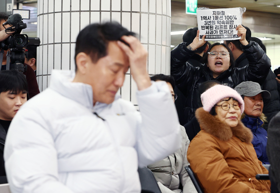 장애인 리프트 참사 사과 촉구 받는 오세훈 시장