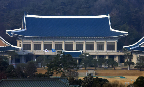 이재명 대통령 청와대 집무 시작 '봉황기 게양'