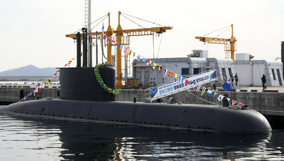 대한민국 1번 잠수함 '장보고함', 34년 임무 마치고 퇴역